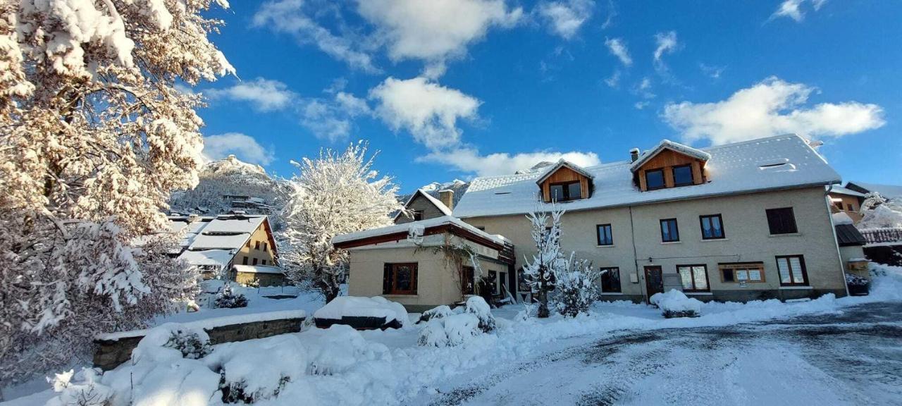 Auberge Le Vieux Chaillol Saint-Michel-de-Chaillol Exterior foto